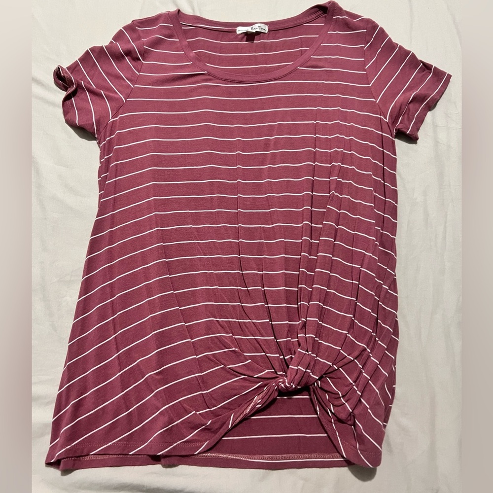 Women’s small, short sleeve blouse